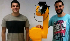 סטודנטים להנדסת חשמל משתתפים בפרויקט חדשני בחברת מוטורולה