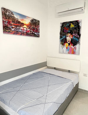 Room demo (bed)