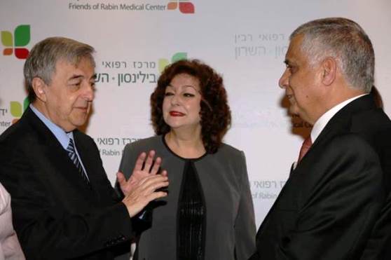 Prof. Yakubov and his wife with Mr Cohen