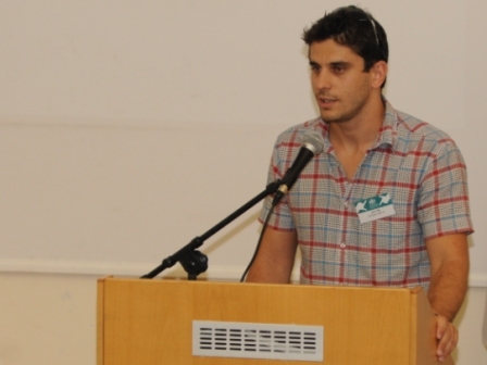 אדי רבין יור אגודת הסטודנטים מציג את שירותי האגודה