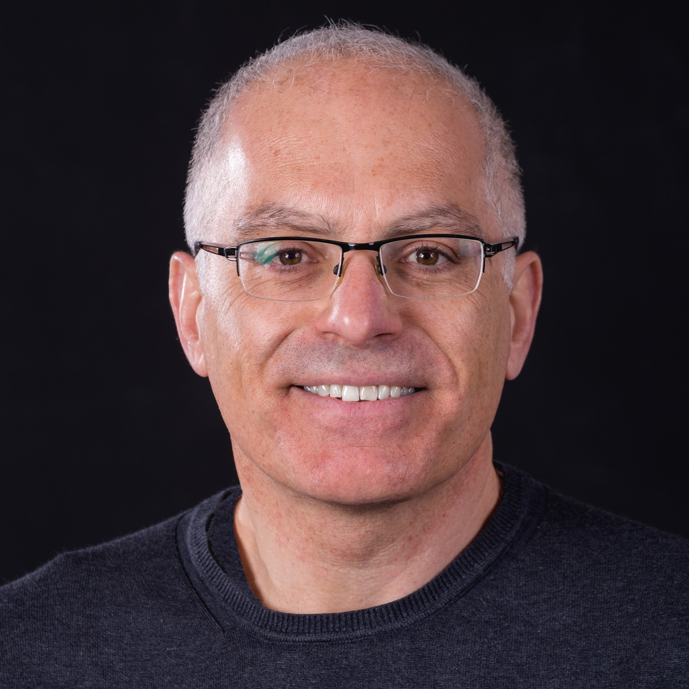 Dr. Elias Messinas