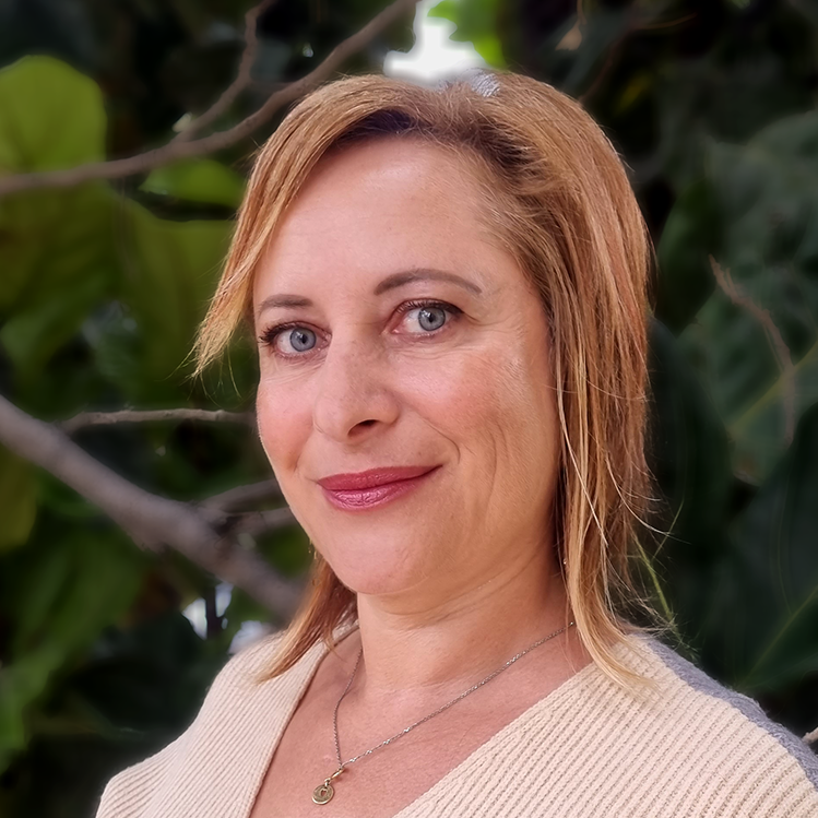 Dr. Einav Yulia