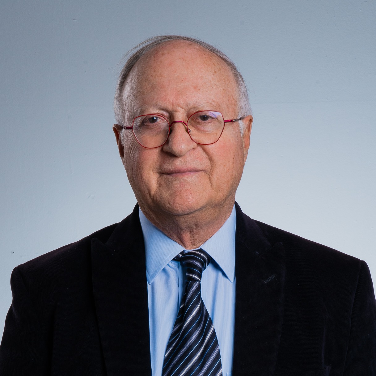 Prof. Menipaz Ehud