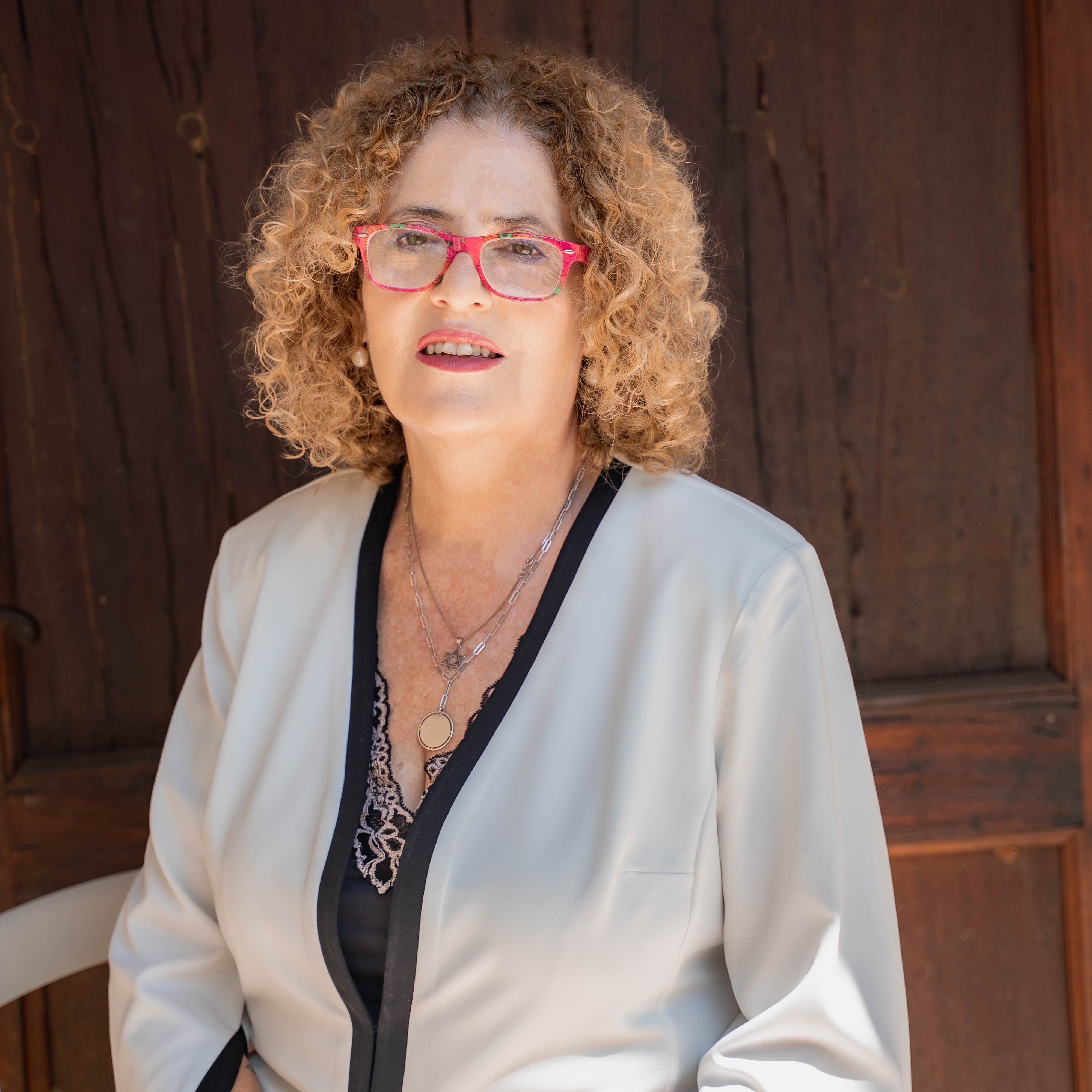 Dr. Shaked Nava