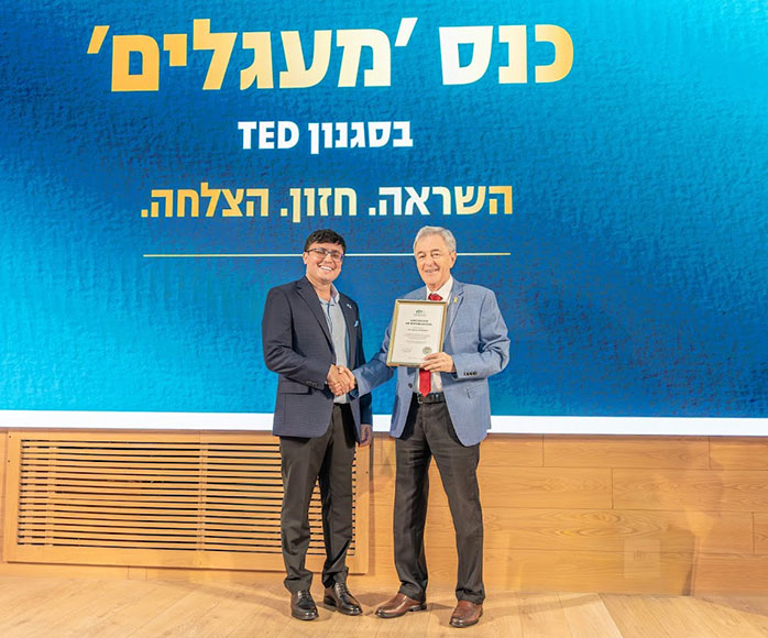 פרופ' אדוארד יעקובוב ומר גרי פטחוב. צילום: אילנית קיצוני