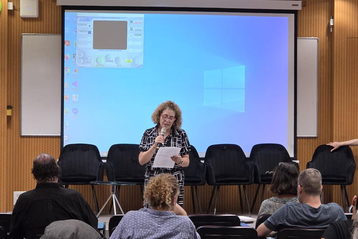 ד"ר נאווה שקד, ראש בית הספר ללימודים רב-תחומיים